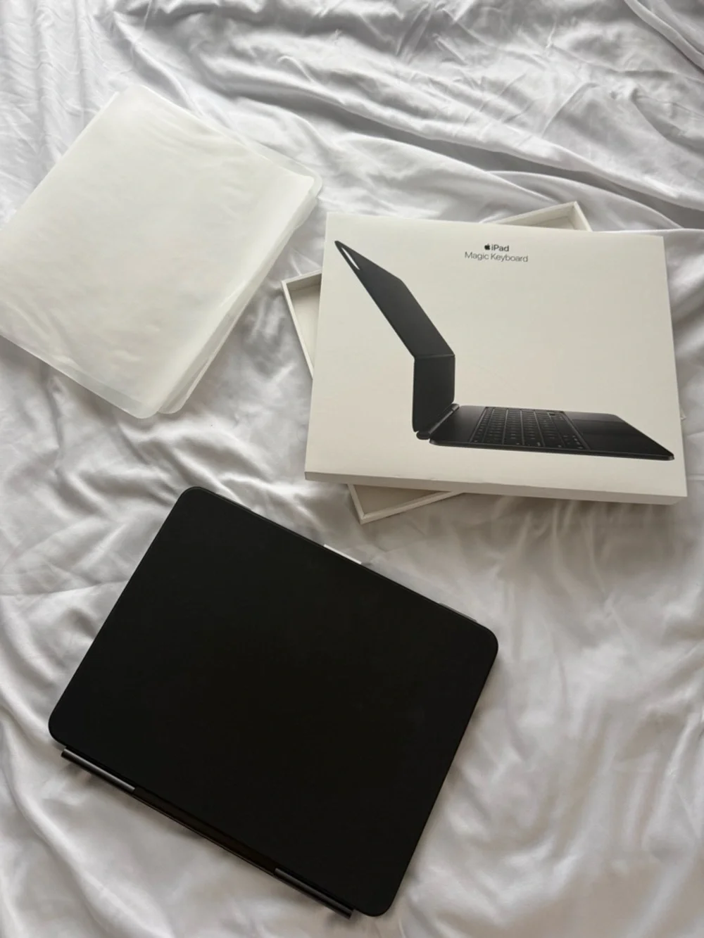 Apple iPad Magic Keyboard in Black